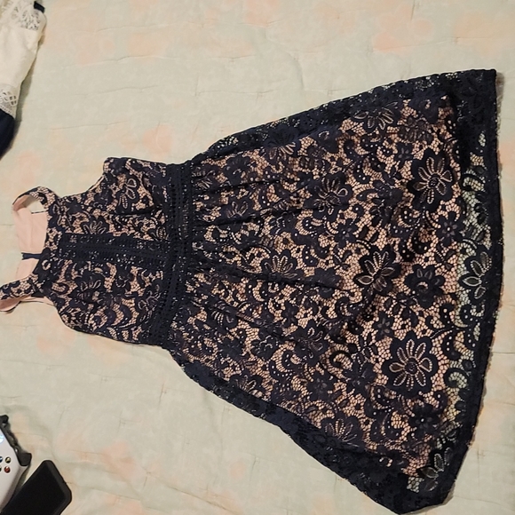 Dress - Picture 1 of 2